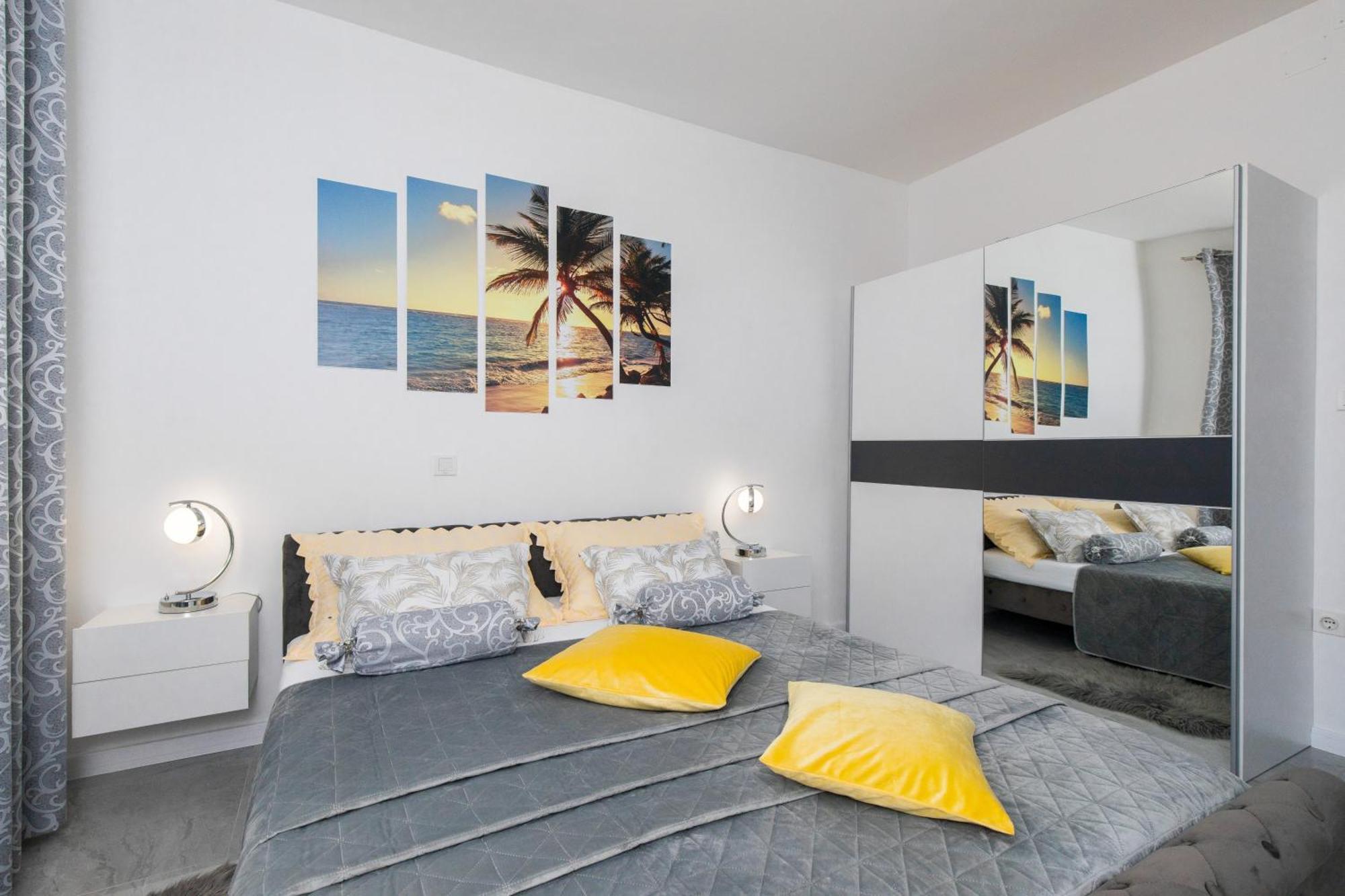 Apartment Tara With Seaview Krk Town Extérieur photo