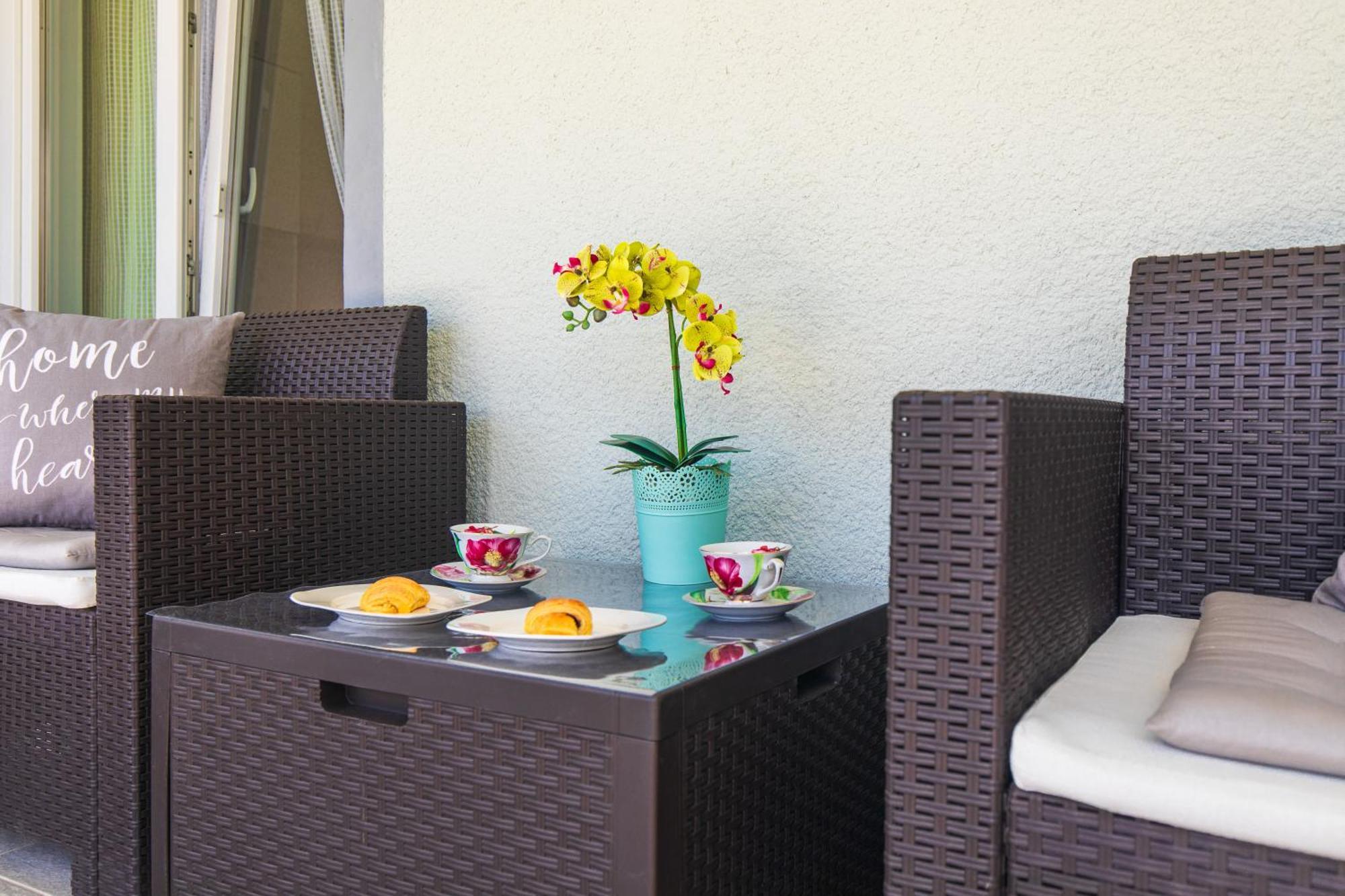 Apartment Tara With Seaview Krk Town Extérieur photo